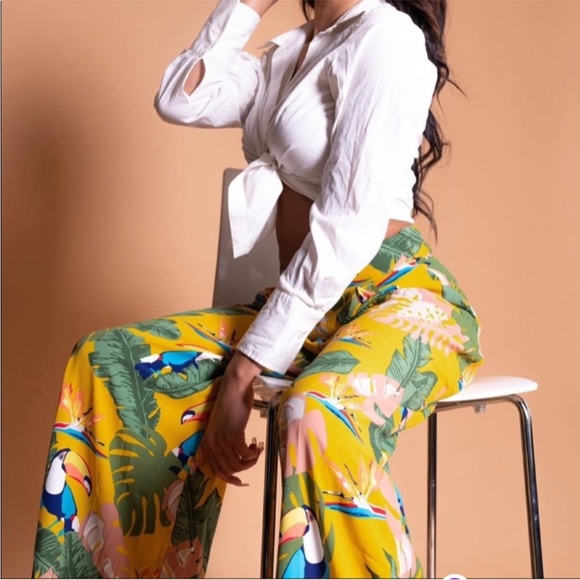 Spring Forward Palazzo Pants - Picture 4 of 5